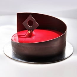 Red Glaze Cake-500 Gms