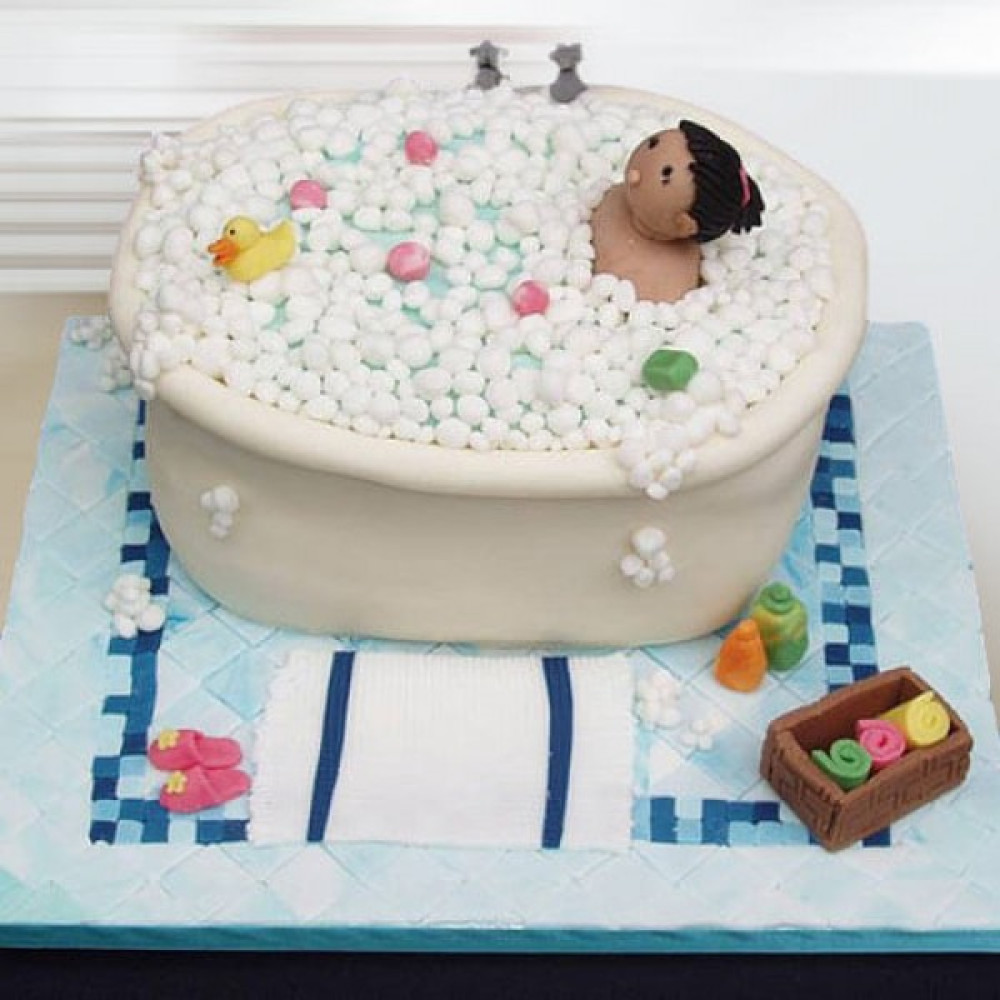 Lady In Bathtub Cake 5 Kg