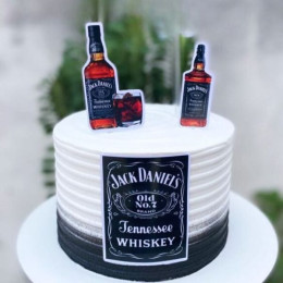 Delicious Jack Daniels Cake