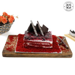 Red Velvet Blueberry Cake