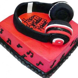 Headphone Shape Cake