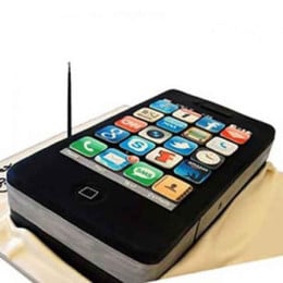 Iphone 4S Cake