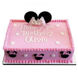 Lovely Pink Minnie Mouse Cake