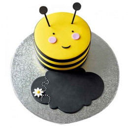 Bumble Bee Fondant Cake