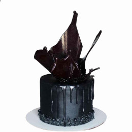 Dark Fantasy Isomalt Cake