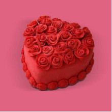 Heart Full Of Rose Cake