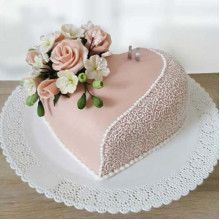 Rose In The Heart Cake