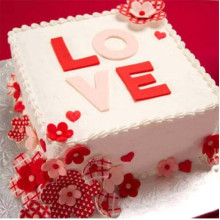 Love In A Gift Box Cake