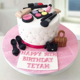 Diva Desire Cake