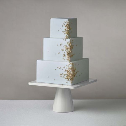 Pearl And Diamonds Cake