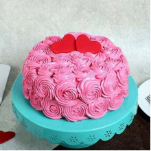 Rose Cream Valentine Cake