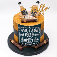 Vintage Delight Cake