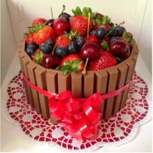 Kitkat Exotica Cake