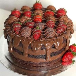 Chocolate Strawberry Cake