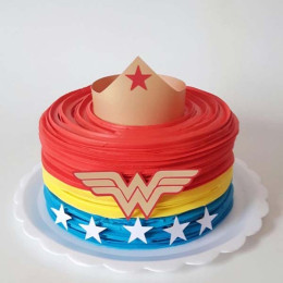 Wonder Woman Cake