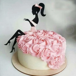 Turning 17 Cake