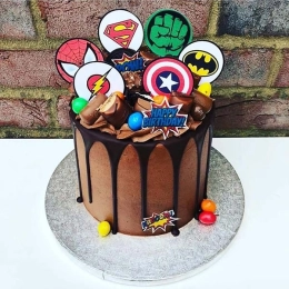 Avengers Crash Cake