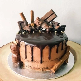 Chicky Choco Love Cake