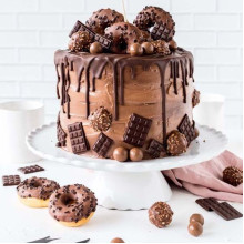 Drippy Yummydo Cake