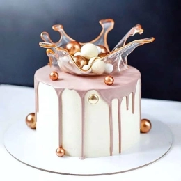 Pearled Expressions Cake
