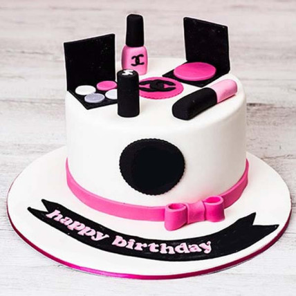 Chanel Make-Up Cake