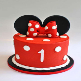 Minnie Mouse Cake