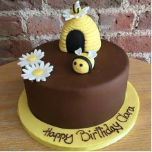 Bee Bee Cake