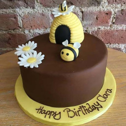 Bee Bee Cake