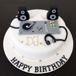 Dj Console Cake