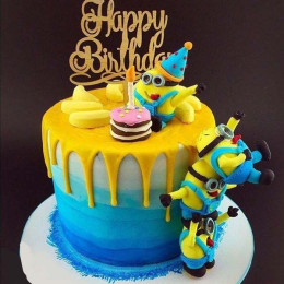 Funny Minion Cake