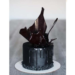 Dark Fantasy Isomalt Cake