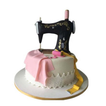 Pretty Sewing Machine Cake