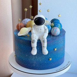 Moonlight Magic Cake