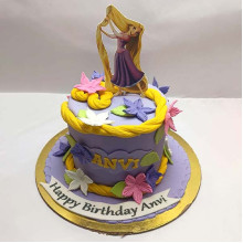 Rapunzel Love Cake