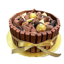 Choco Straw Love Cake